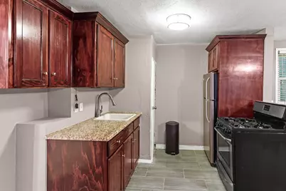 715 S Barnett Avenue, Dallas, TX 75211 - Photo 35