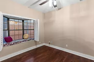 715 S Barnett Ave, Dallas, TX 75211 - Photo 13