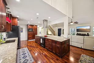 1711 Acorn Dr, Euless, TX 76039 - Photo 9