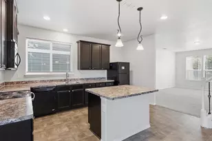 9225 Benevolent Ct, Providence Village, TX 76227 - Photo 9