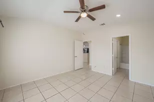 8932 Sunny Hollow Dr, Fort Worth, TX 76179 - Photo 11