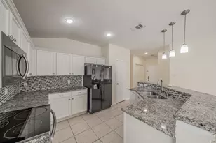 8932 Sunny Hollow Dr, Fort Worth, TX 76179 - Photo 7