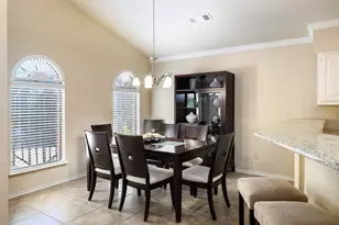 9115 Valley Chapel Ln, Dallas, TX 75220 - Photo 9