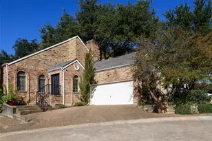 9115 Valley Chapel Ln, Dallas, TX 75220 - Photo 29