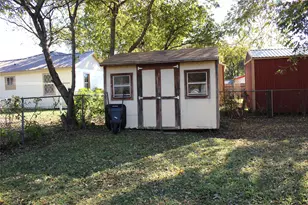 308 W Live Oak St, Dublin, TX 76446 - Photo 17
