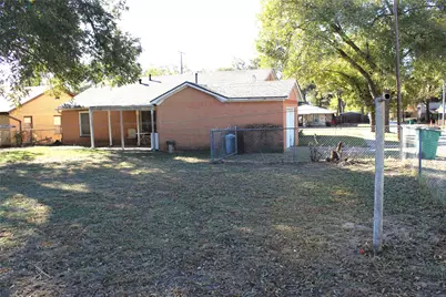 308 W Live Oak Street, Dublin, TX 76446 - Photo 15