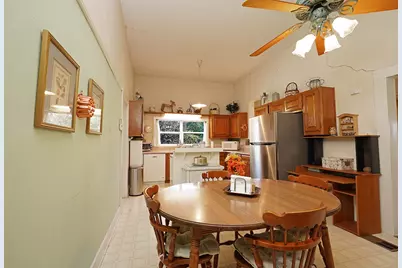 201 N 3rd Street, Krum, TX 76249 - Photo 7