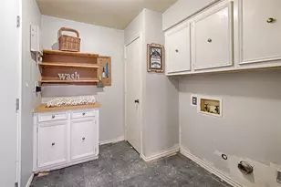 9737 Burney Dr, Dallas, TX 75243 - Photo 29