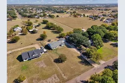 134 Thiele Road, Lorena, TX 76655 - Photo 7