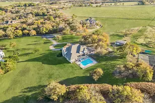 362 Woodland Hills Dr, Sherman, TX 75092 - Photo 5