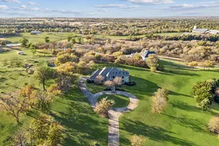 362 Woodland Hills Dr, Sherman, TX 75092 - Photo 5