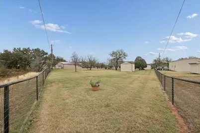 548 Highland Road, Springtown, TX 76082 - Photo 37