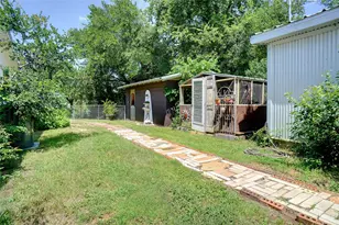 302 Collum Dr, Lake Bridgeport, TX 76426 - Photo 37