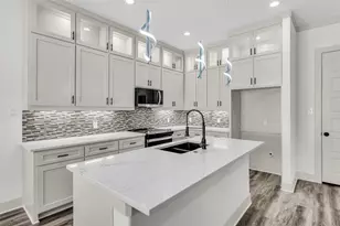 715 E Jefferson St, Waxahachie, TX 75165 - Photo 11