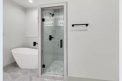 715 E Jefferson Street, Waxahachie, TX 75165 - Photo 31