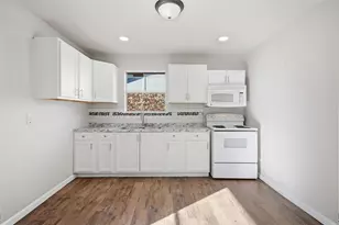 5608 Twin Oaks Dr, Haltom City, TX 76148 - Photo 11