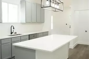 309 E Cheek St, Saint Jo, TX 76265 - Photo 13