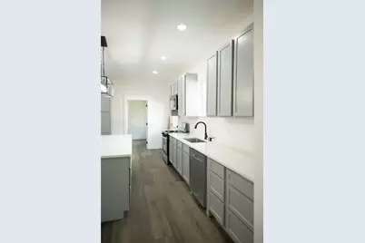 309 E Cheek Street, Saint Jo, TX 76265 - Photo 11