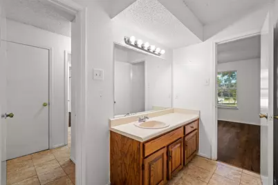 812 Creekside Drive, Lewisville, TX 75067 - Photo 19