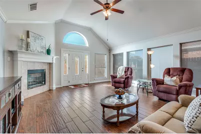 2620 Britany Circle, Bedford, TX 76022 - Photo 9