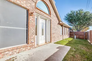 2620 Britany Cir, Bedford, TX 76022 - Photo 25