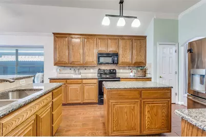 2620 Britany Circle, Bedford, TX 76022 - Photo 17