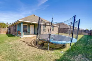 940 Sam St, Springtown, TX 76082 - Photo 37