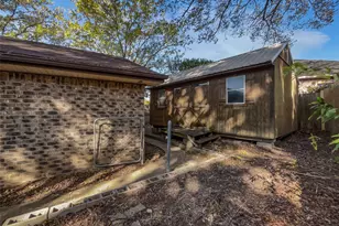 806 SE 4th St, Grand Prairie, TX 75051 - Photo 19