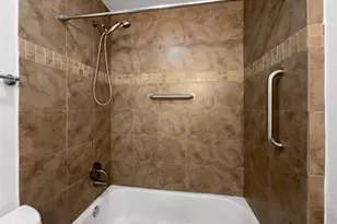 806 SE 4th St, Grand Prairie, TX 75051 - Photo 11