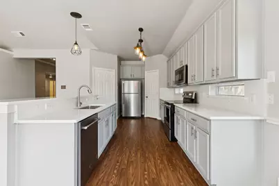 5801 Greenmeadow Drive, Denton, TX 76226 - Photo 9