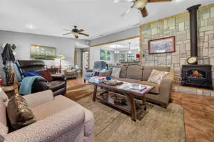 509 Wildewood Dr, Chandler, TX 75758 - Photo 9