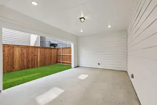 2644 Carmelita St, Dallas, TX 75212 - Photo 15