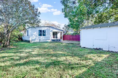 2916 Livingston Avenue, Fort Worth, TX 76110 - Photo 15