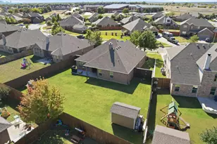 320 Little John Ct, Saginaw, TX 76179 - Photo 5