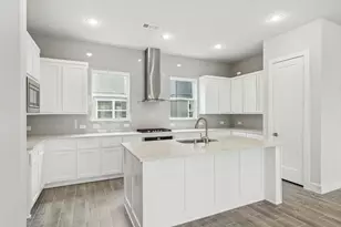 2468 Carmelita St, Dallas, TX 75212 - Photo 3