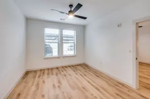 512 N Ewing Ave, Dallas, TX 75203 - Photo 9