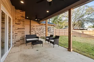 8629 Baumgarten Dr, Dallas, TX 75228 - Photo 29