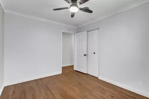 709 Valley View Dr, Arlington, TX 76010 - Photo 11