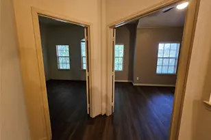 8627 Calvin Rd, Irving, TX 75063 - Photo 17