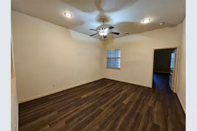 8627 Calvin Road, Irving, TX 75063 - Photo 21