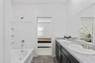 9236 Castorian Dr, Fort Worth, TX 76131 - Photo 29