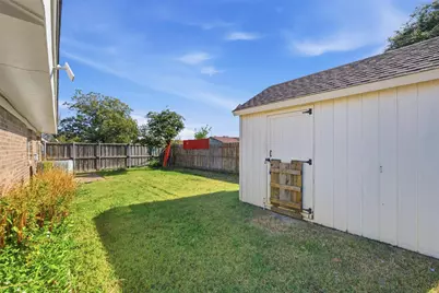 2212 Benbrook Drive, Carrollton, TX 75007 - Photo 25