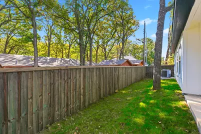 105 Forest Oaks Drive, Gun Barrel City, TX 75156 - Photo 27