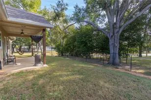 102 E Elm St, Winona, TX 75792 - Photo 27