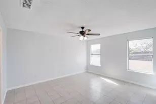 2135 Vine Ln, Dallas, TX 75217 - Photo 11