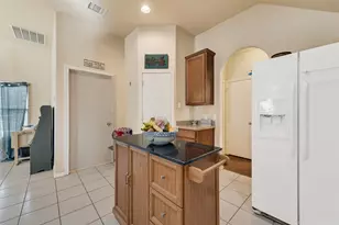 301 Quail Run Rd, Red Oak, TX 75154 - Photo 9