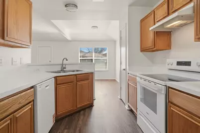 1542 Sunny Meadow Road, Lancaster, TX 75134 - Photo 9