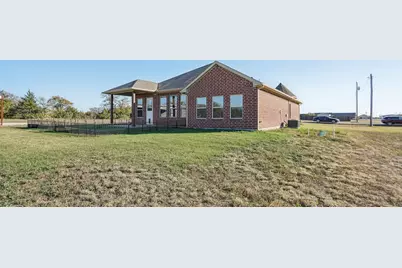 220 Delatorre Street, Trenton, TX 75490 - Photo 23