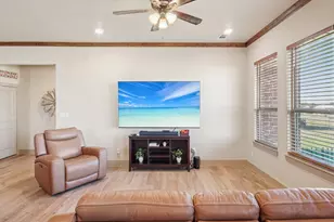 220 Delatorre St, Trenton, TX 75490 - Photo 11