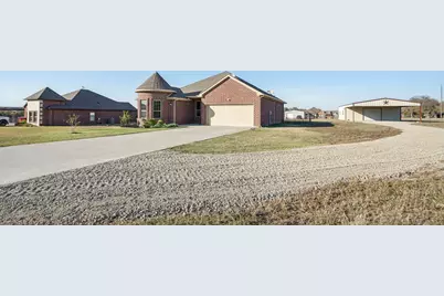 220 Delatorre Street, Trenton, TX 75490 - Photo 3
